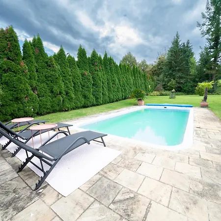 Idyllisches Ferienhaus, Pool & Badeteich Nahe Wien Lejlighed *