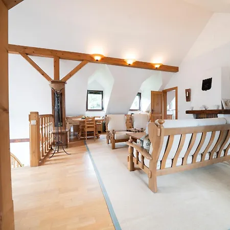 Lejlighed Idyllisches Ferienhaus, Pool & Badeteich Nahe Wien