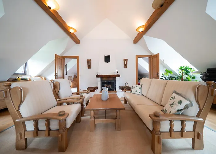 Idyllisches Ferienhaus, Pool & Badeteich Nahe Wien