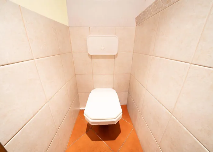 Idyllisches Ferienhaus, Pool & Badeteich Nahe Wien